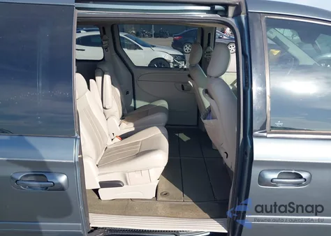 2006 Dodge Grand Caravan Sxt z USA, uszkodzony, nr VIN 2D8GP44L96R612137